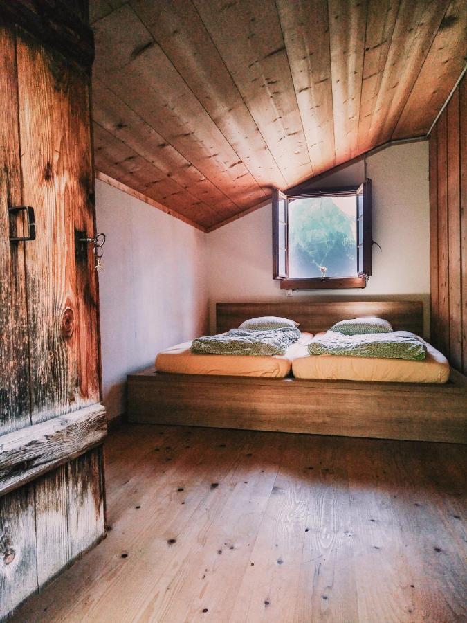 Mountain Hostel Gimmelwald Wengen Luaran gambar